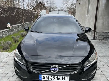 Авто Volvo V60 2014 № 8674907