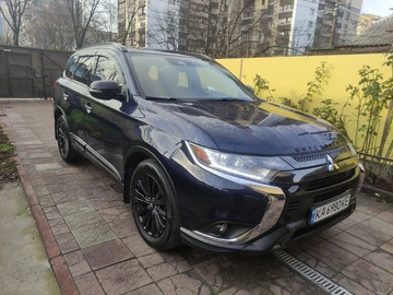Авто Mitsubishi Outlander 2020 № 8674923