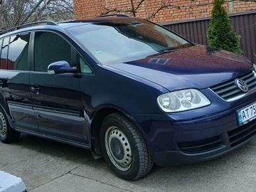 Авто Volkswagen Touran 2006 № 8674933