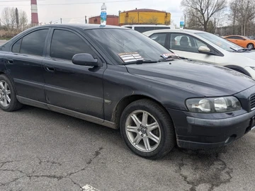 Авто Volvo S60 2004 № 8675236