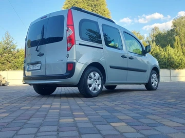 Авто Renault Kangoo Passenger 2011 № 8675454