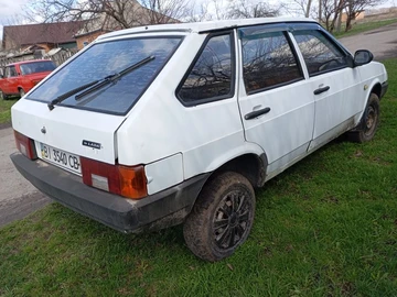 Авто ВАЗ 2109 1995 № 8675461