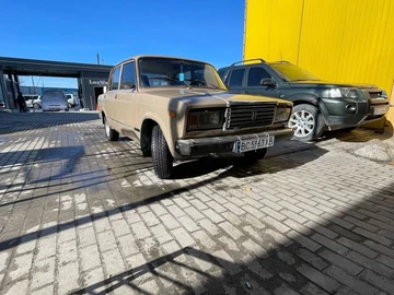 Авто ВАЗ 2107 1989 № 8676108