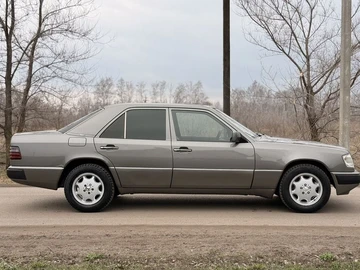 Авто Mercedes 260 1992 № 8676400