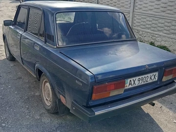 Авто ВАЗ 2107 1999 № 8676404