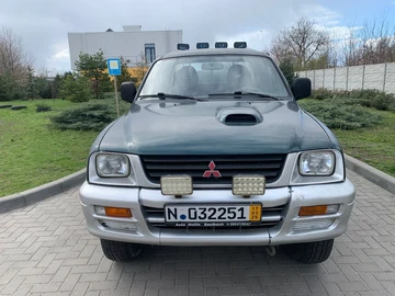 Авто Mitsubishi L 200 2000 № 8676430