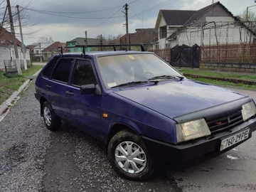 Авто ВАЗ 2109 1999 № 8676431