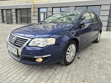 Авто Volkswagen Passat Variant 2005 № 8676439