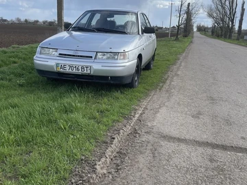 Авто ВАЗ 2110 2003 № 8676492