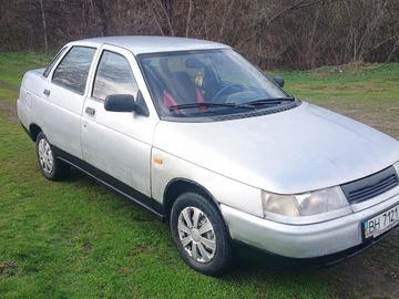 Авто ВАЗ 2110 2001 № 8676906