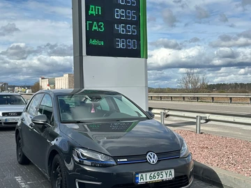 Авто Volkswagen Golf 2015 № 8676909