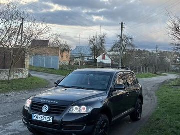 Авто Volkswagen Touareg 2005 № 8677048