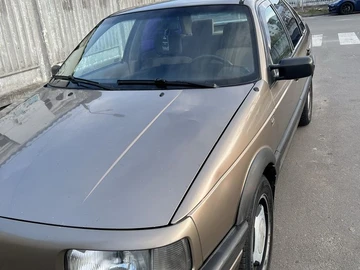 Авто Volkswagen Passat Sedan 1990 № 8677063