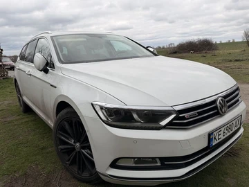 Авто Volkswagen Passat Variant 2017 № 8677257