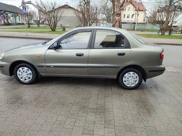 Авто Ford Canyon 2004 № 8677386