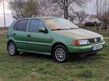 Авто Volkswagen Polo 1999 № 8677400