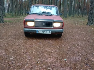 Авто ВАЗ 2107 1988 № 8677589
