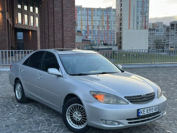 Авто Toyota Camry 2004 № 8677963