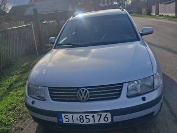 Авто Volkswagen Passat Variant 2000 № 8678009