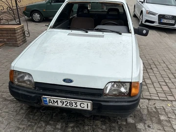 Авто Ford Escort 1988 № 8678024