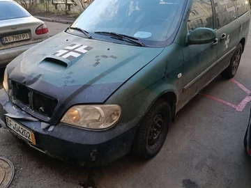 Авто KIA Carnival 2001 № 8678048