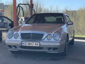 Авто Mercedes E Серия 2001 № 8678063