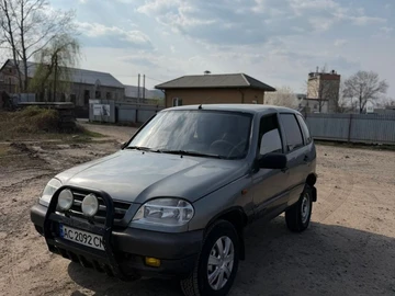 Авто Chevrolet Niva 2004 № 8678071