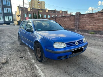 Авто Volkswagen Golf 2000 № 8678185