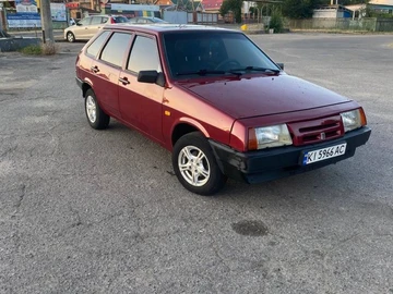 Авто ВАЗ 2109 1992 № 8678337