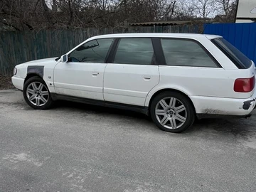 Авто Audi A6 1997 № 8678501