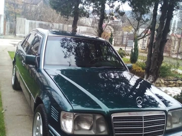 Авто Mercedes 250 1995 № 8678623