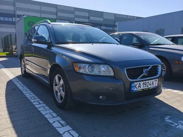 Авто Volvo V50 2010 № 8678889