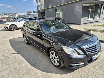 Авто Mercedes 220 2011 № 8678987