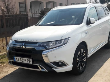 Авто Mitsubishi Outlander 2015 № 8679203