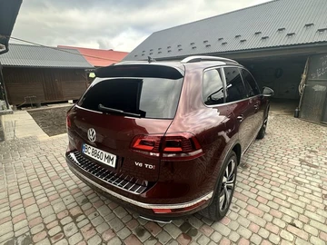 Авто Volkswagen Touareg 2018 № 8679224
