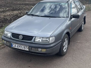 Авто Volkswagen Passat Sedan 1994 № 8679313