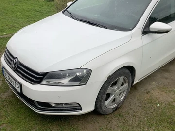 Авто Volkswagen Passat Variant 2011 № 8679512