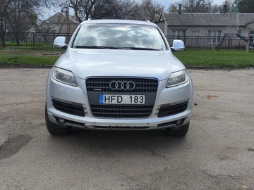 Авто Audi Q7 2008 № 8679517