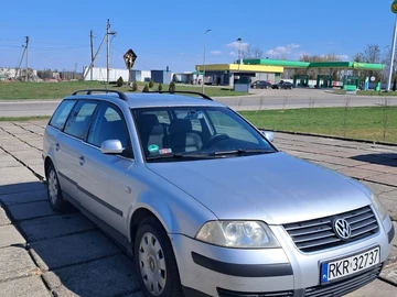 Авто Volkswagen Passat Variant 2002 № 8679553