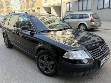 Авто Volkswagen Passat Variant 2004 № 8679624
