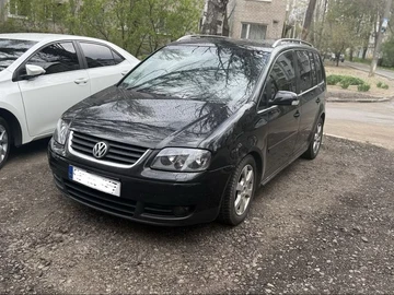 Авто Volkswagen Touran 2004 № 8679973