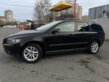 Авто Volvo V50 2005 № 8680176