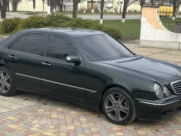 Авто Mercedes E Серия 2001 № 8680178