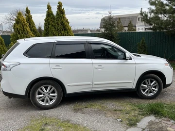 Авто Mitsubishi Outlander 2014 № 8680192