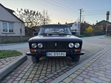 Авто ВАЗ 2103 1988 № 8680262