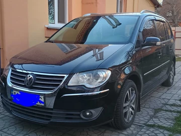 Авто Volkswagen Touran 2008 № 8680309