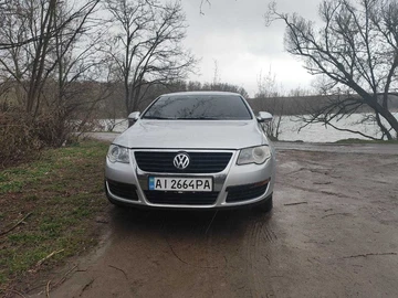Авто Volkswagen Passat Sedan 2005 № 8680927