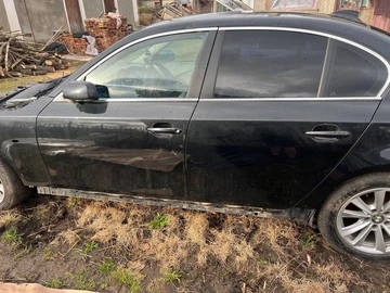 Авто BMW 5 Серия 2004 № 8681003