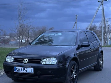 Авто Volkswagen Golf 2000 № 8681468