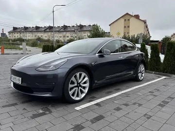 Авто Tesla Model 3 2018 № 8681670